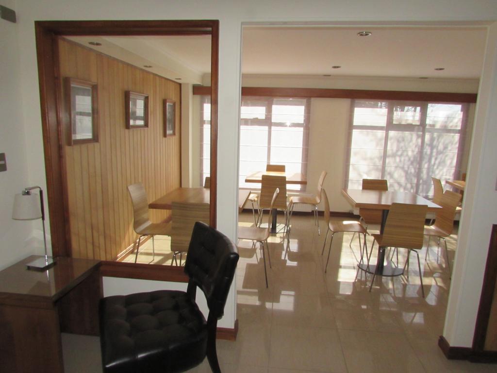 Hostal Buena Estancia ปุนตาอาเรนาส ภายนอก รูปภาพ