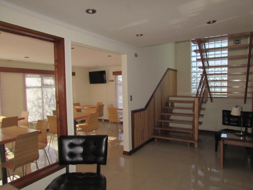 Hostal Buena Estancia ปุนตาอาเรนาส ภายนอก รูปภาพ