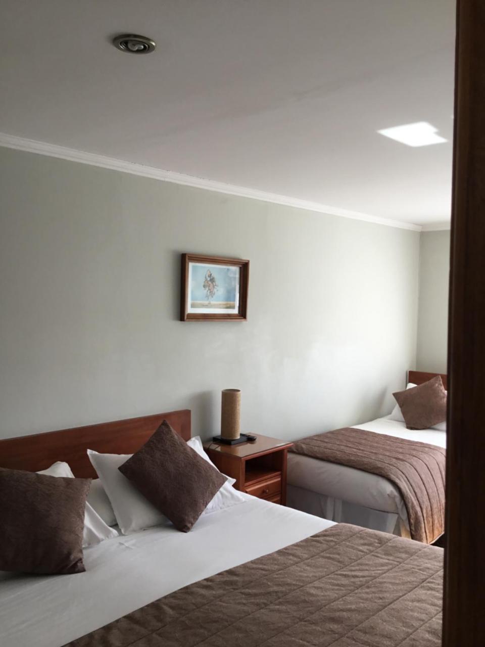 Hostal Buena Estancia ปุนตาอาเรนาส ภายนอก รูปภาพ