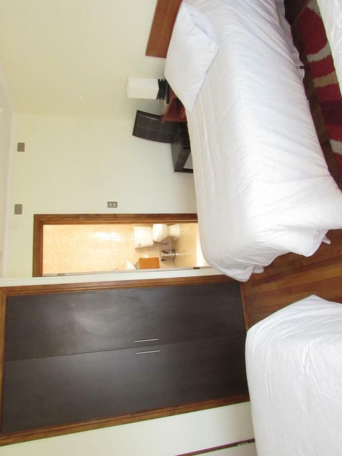 Hostal Buena Estancia ปุนตาอาเรนาส ภายนอก รูปภาพ