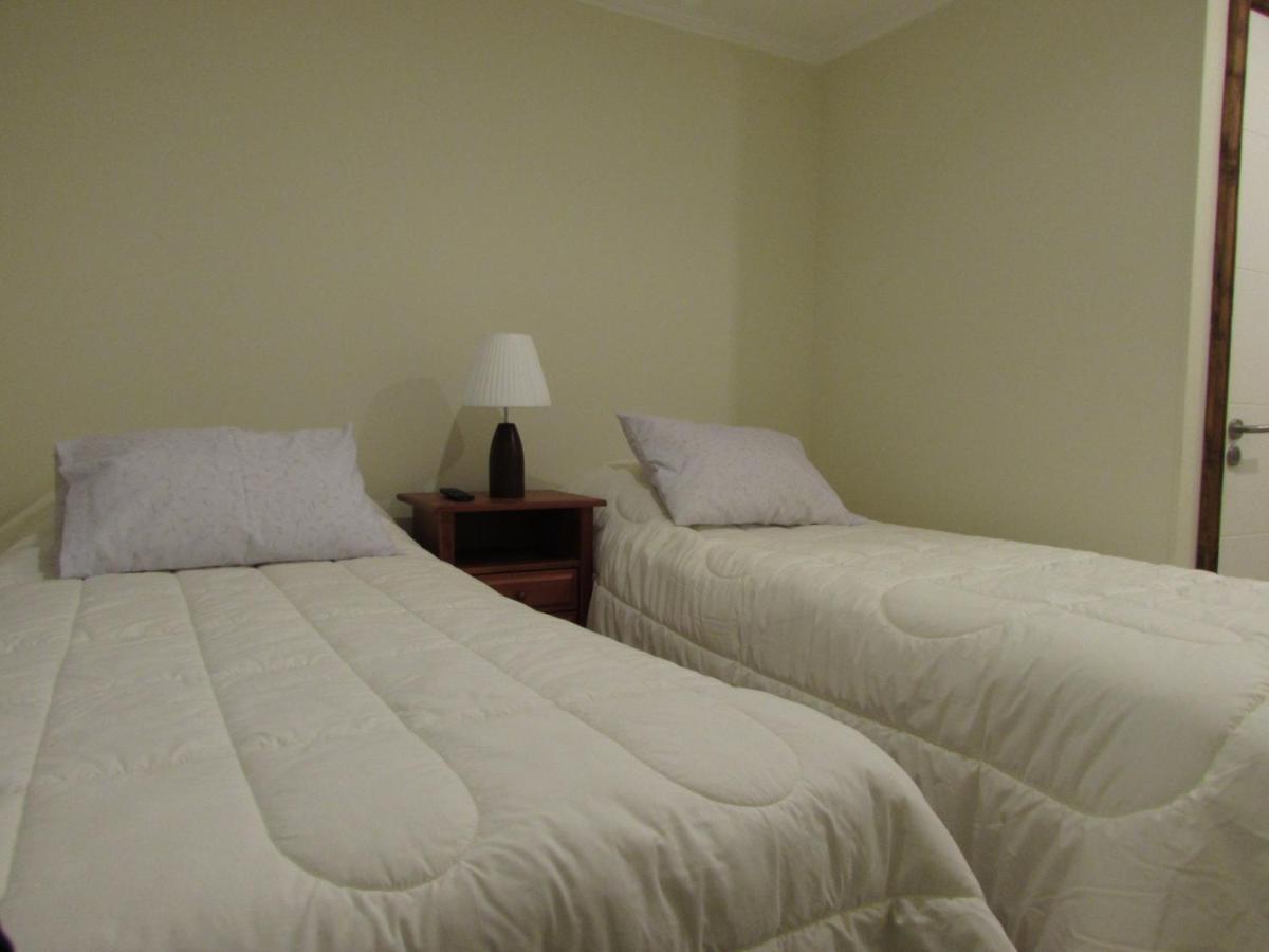 Hostal Buena Estancia ปุนตาอาเรนาส ภายนอก รูปภาพ